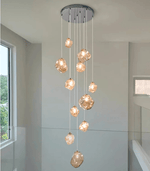 Lustre contemporâneo para escada