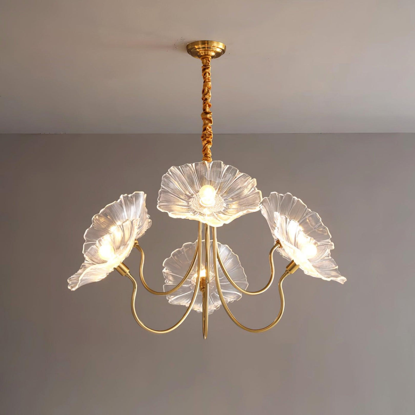 Lustre de Flores em Vidro Murano 6 Braços Diâmetro 90cm x Altura 55cm ∅ 35.4″ x Altura 21.7″ Ouro & Transparente