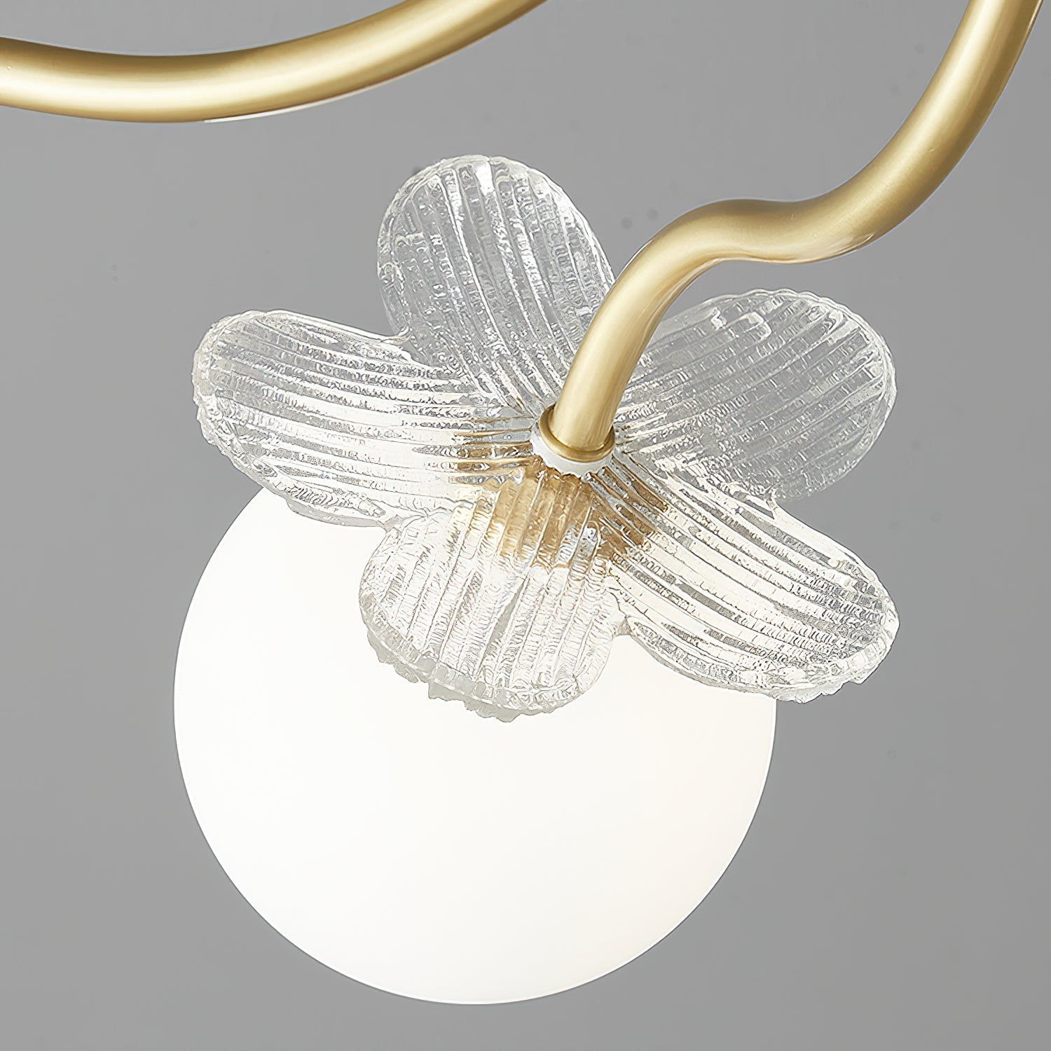 Lustre de Vidro com Design Floral