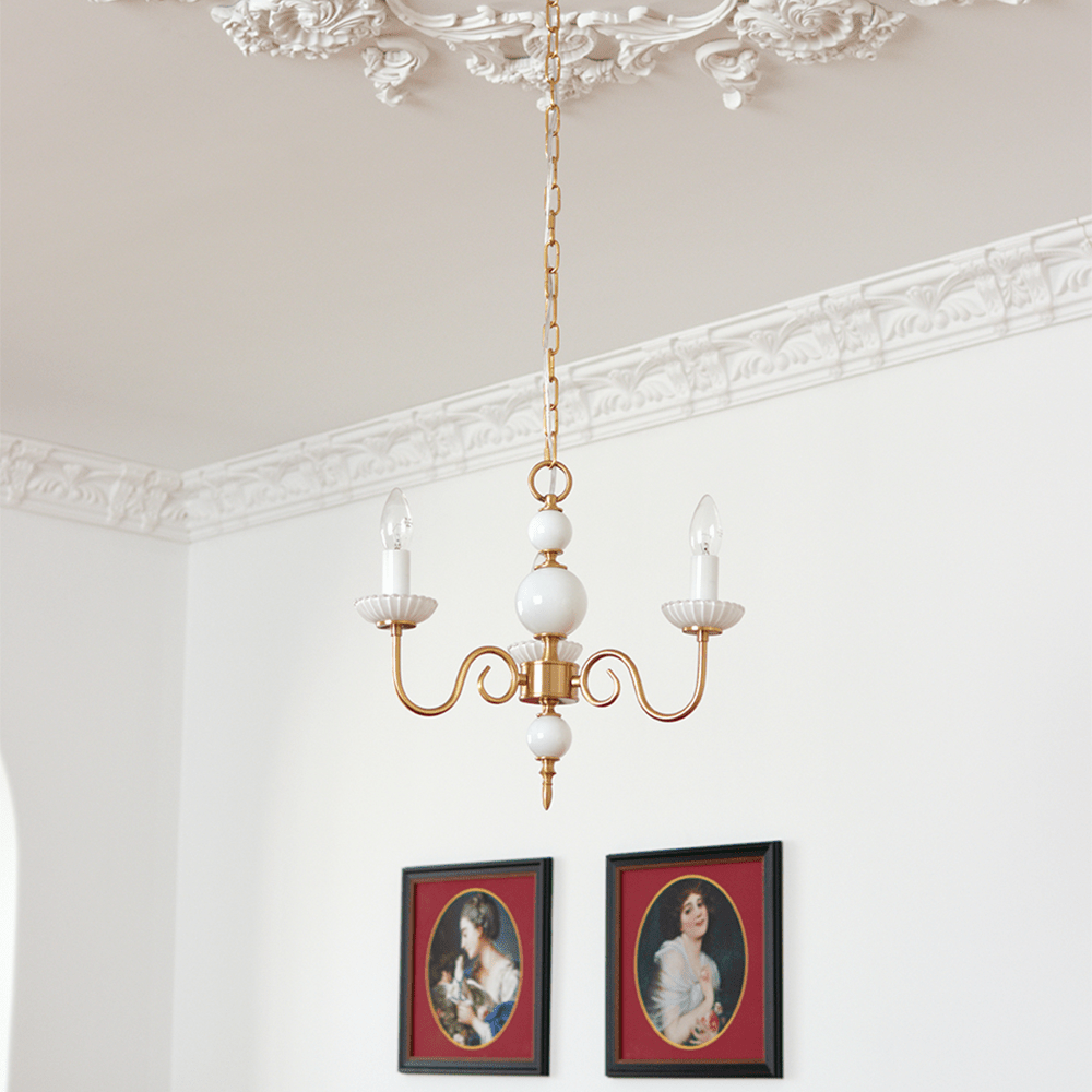 Lustre de cristal crème, lustre metálico vintage americano para quarto.