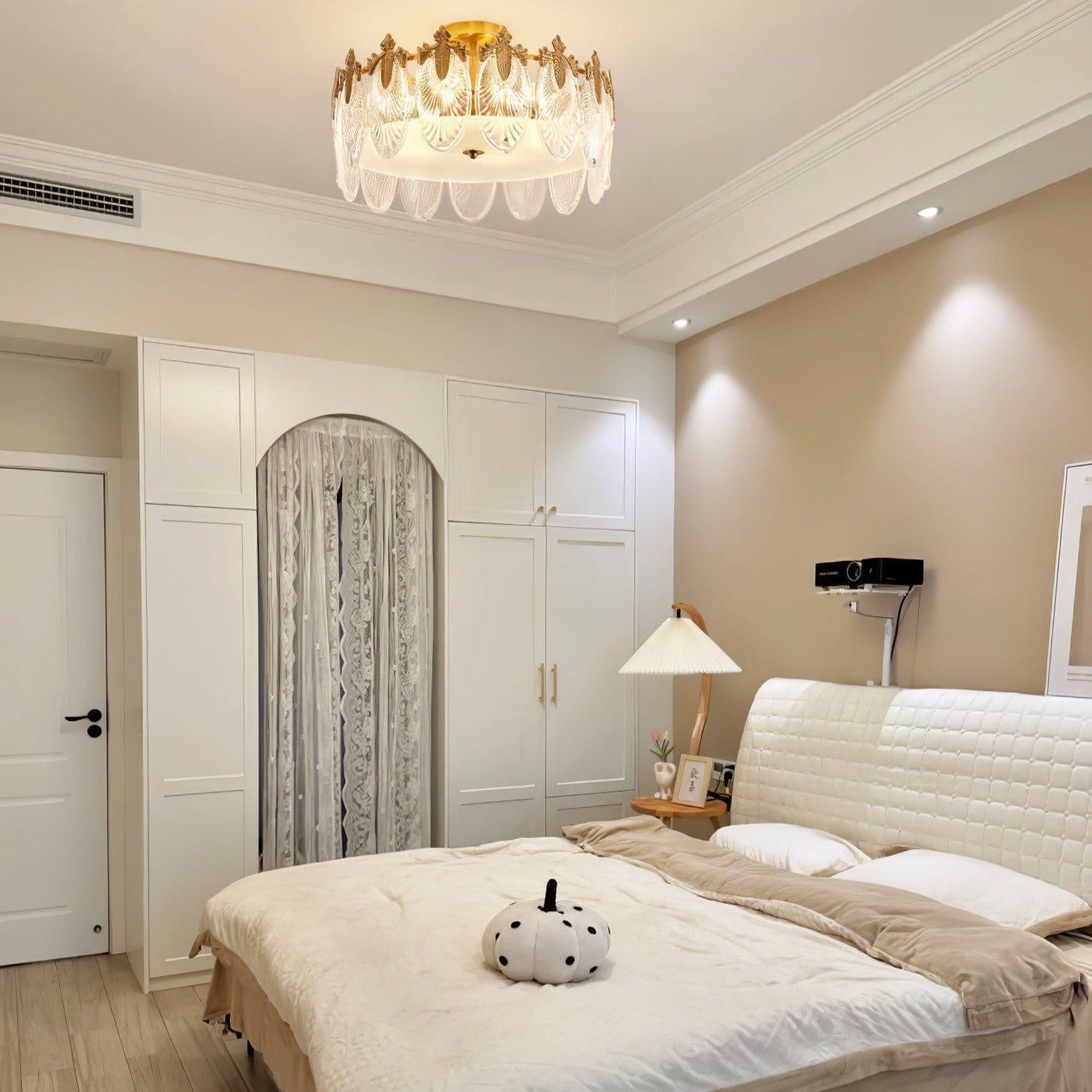 Lustre de vidro decorativo em formato redondo