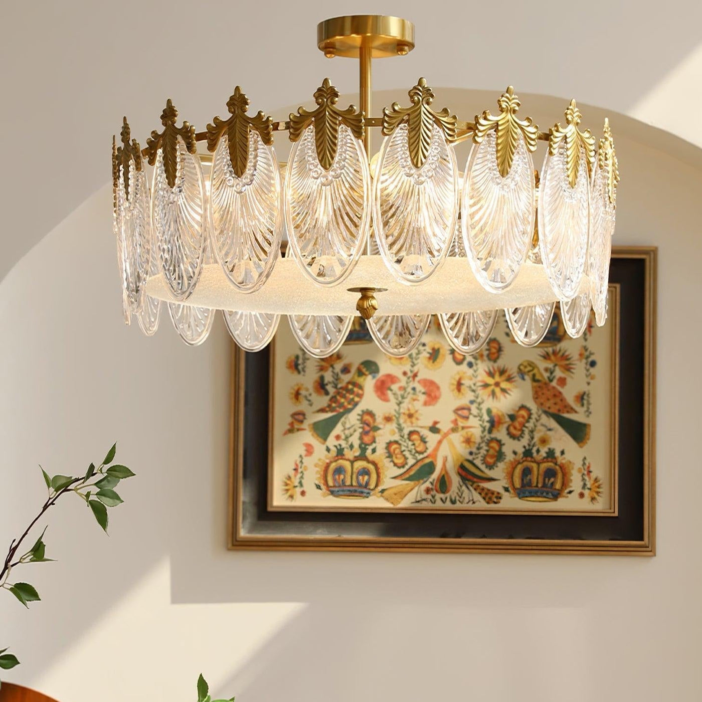 Lustre de vidro decorativo em formato redondo