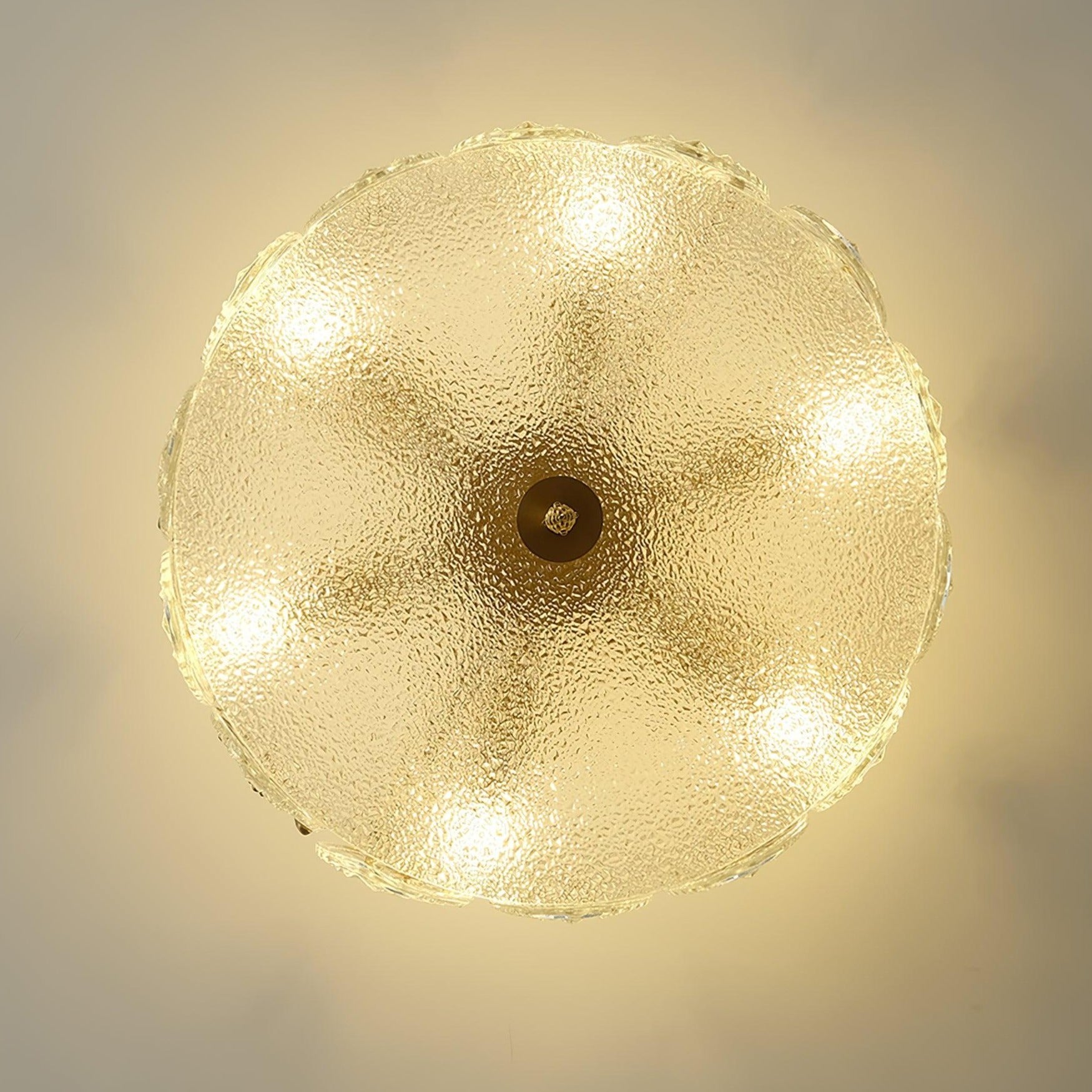 Lustre de vidro decorativo em formato redondo