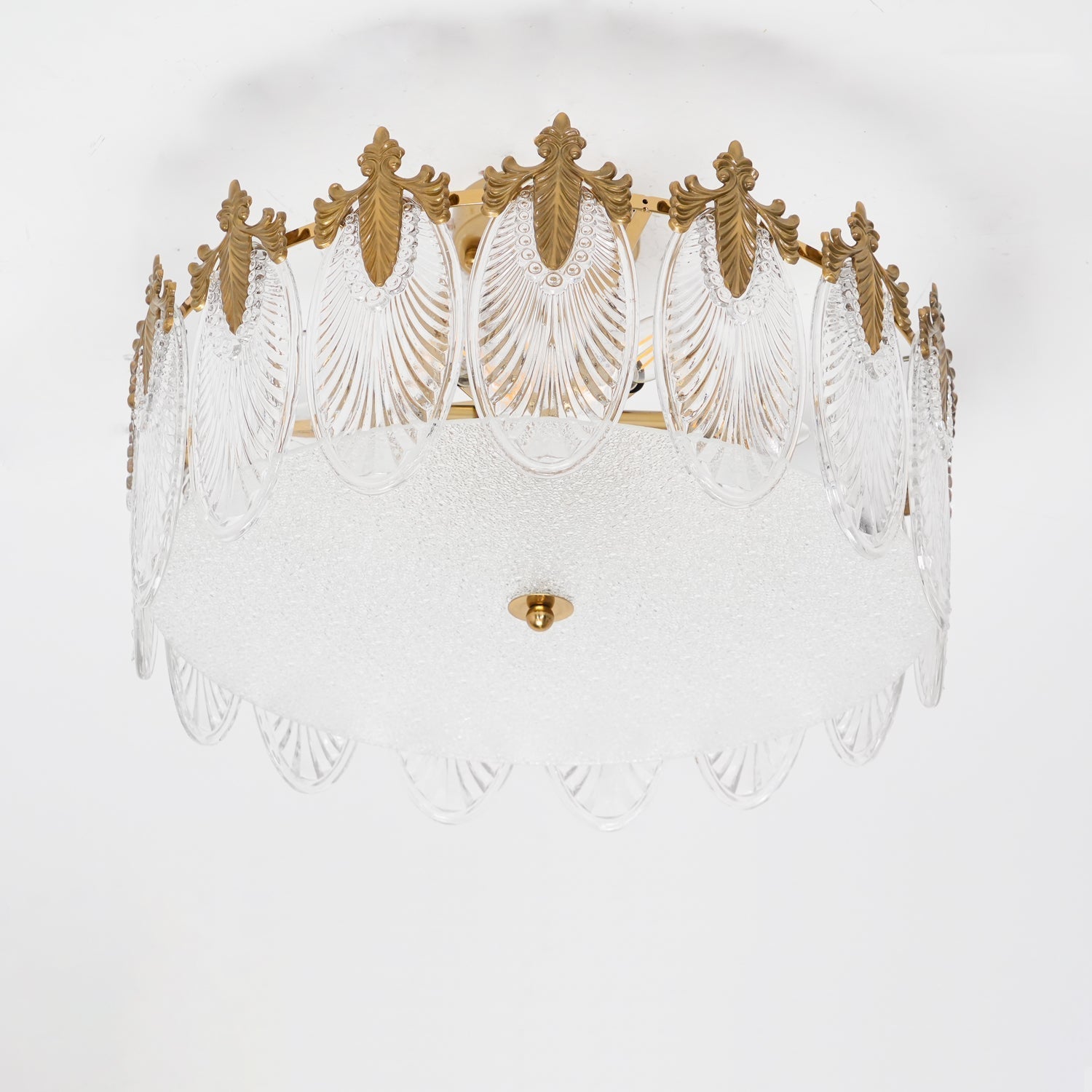 Lustre de vidro decorativo em formato redondo