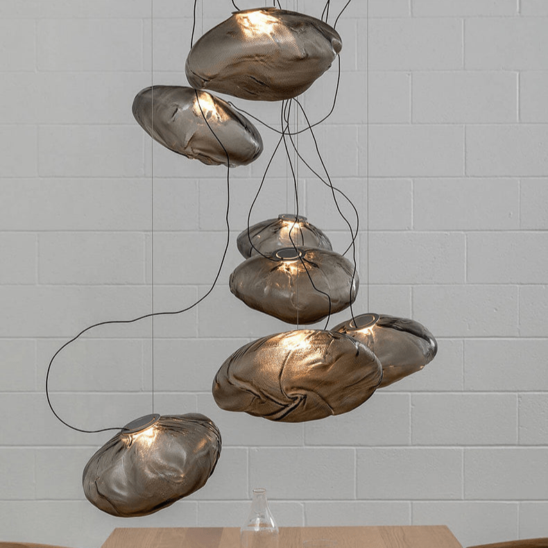 Lustre moderno em vidro soprado com design minimalista