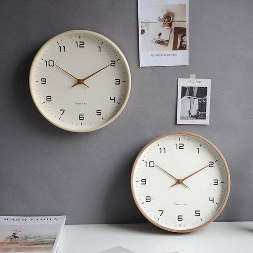 Relógio de parede escandinavo com design minimalista e sofisticado