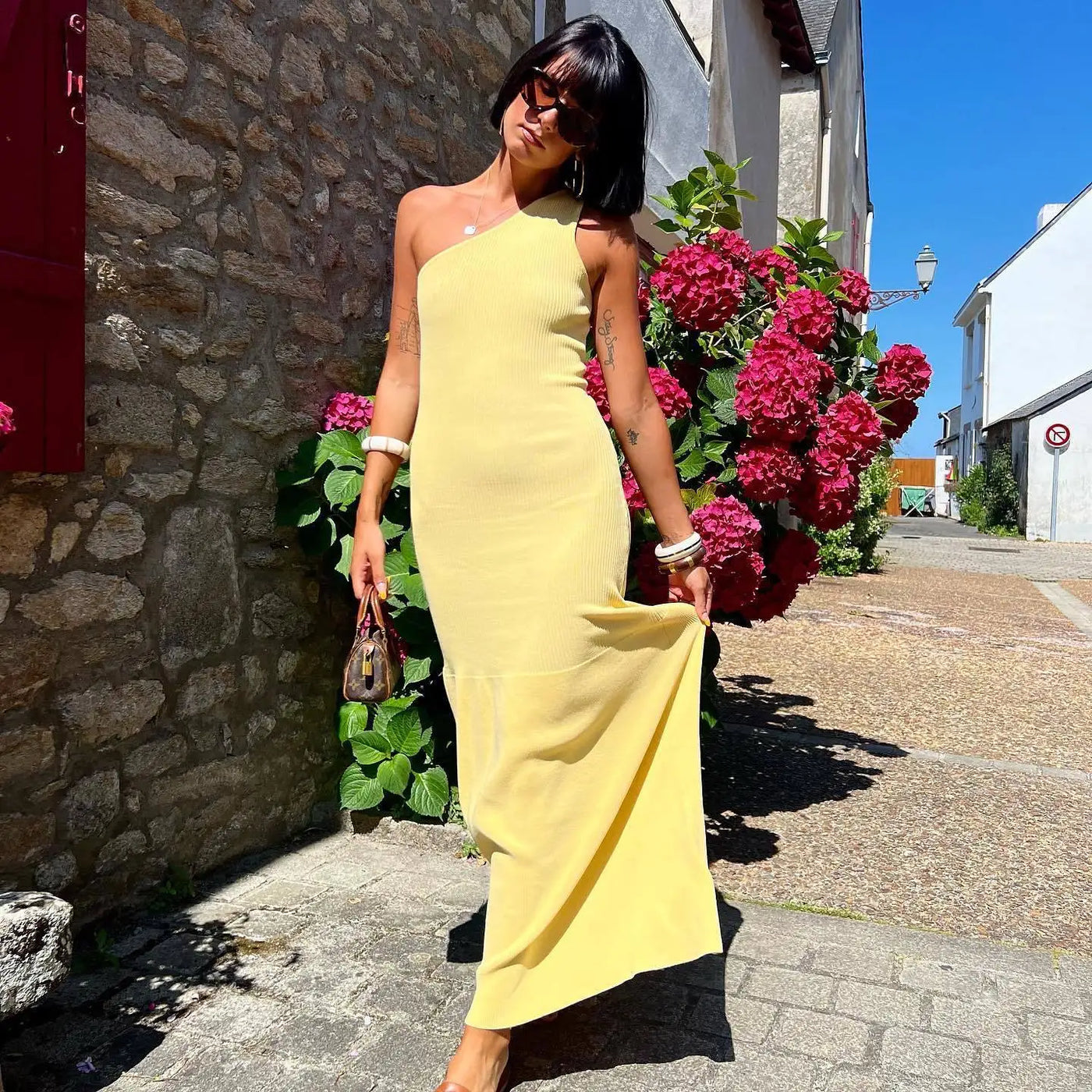 Vestido Midi Feminino de Tricô Assimétrico com Drapeado