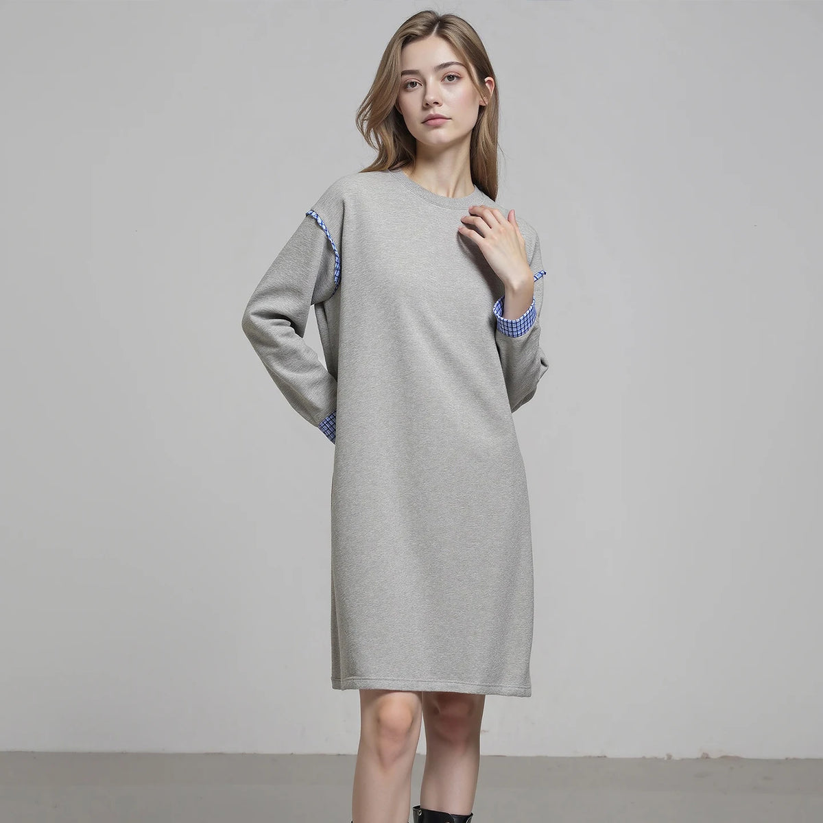 Vestido Moletom Midi Cinza com Xadrez e Forro Quente