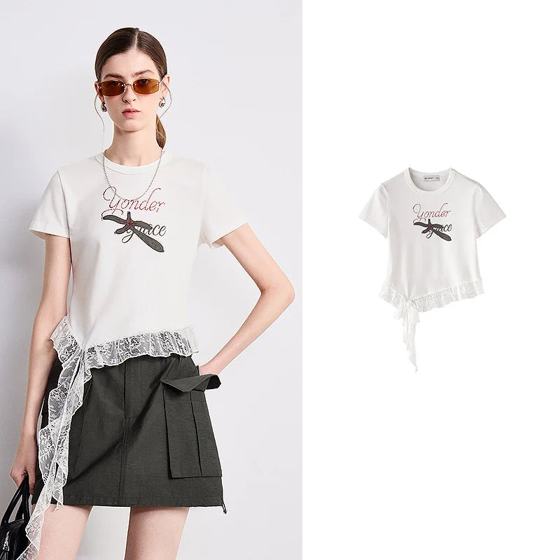 Camiseta Feminina Cropped com Renda Strass e Estampa