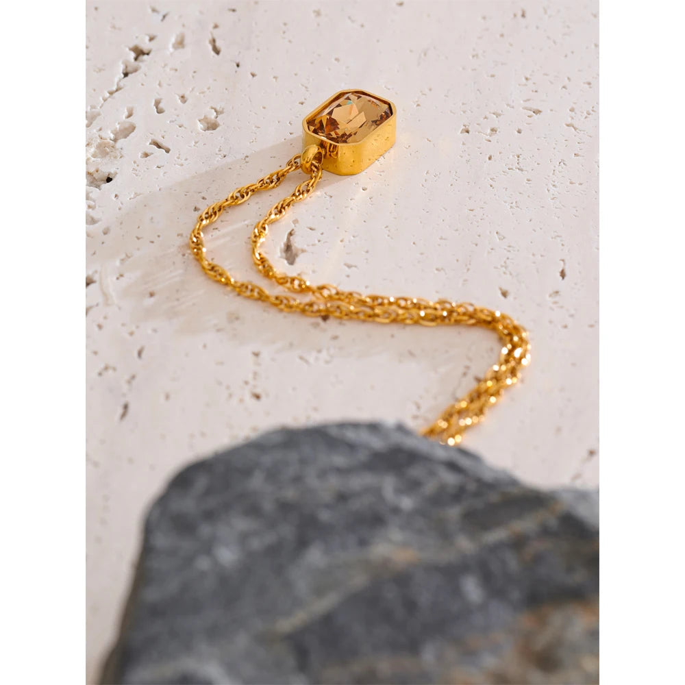 Colar Feminino Quadrado com Zircônia em Aço Inoxidável 4