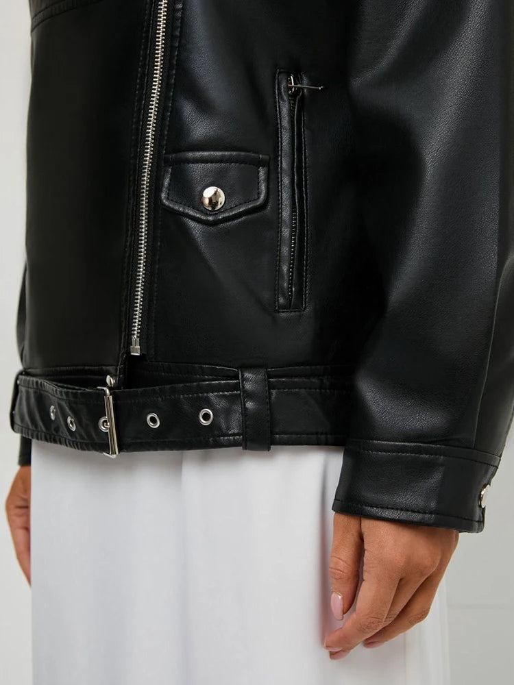 Jaqueta Biker Oversized em Couro Sintético