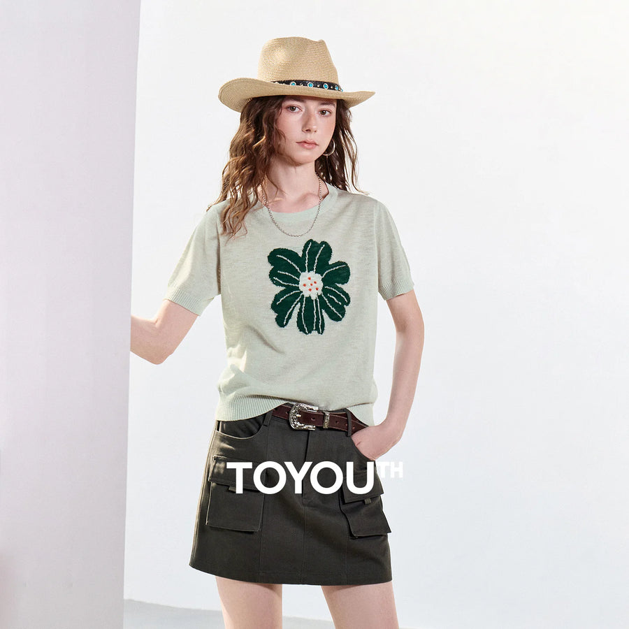 Blusa Feminina de Tricô Jacquard Floral Manga Curta