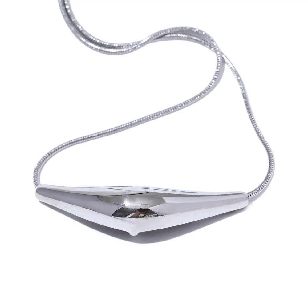 Yhpup 316l Stainless Steel Cast Pendant Clavicle Necklace Waterproof 18K PVD Plated Fashion Collar Jewelry New Chic Style Gift YH2604A Steel