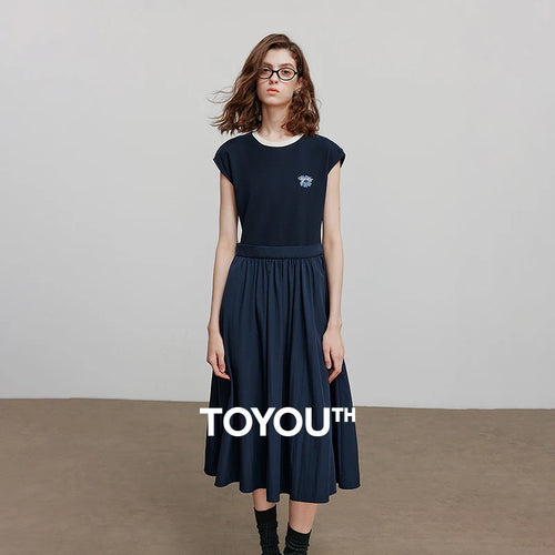 Vestido de Alças Midi com Recortes