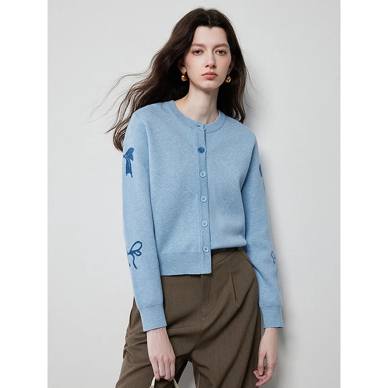Cardigan Feminino com Jacquard de Laço e Botões