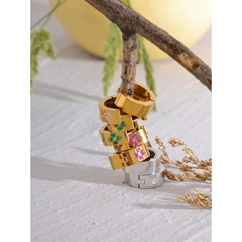 Brinco de Argola com Zircônias Rosa, Verde e Branca