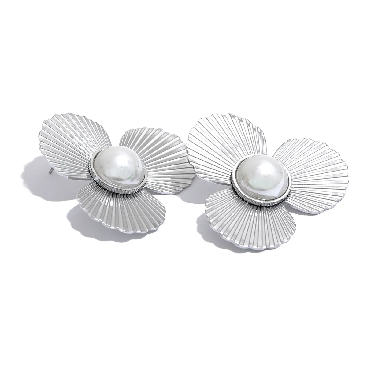 Brinco Pendente Flor com Pérola em Aço Inoxidável Ouro 3