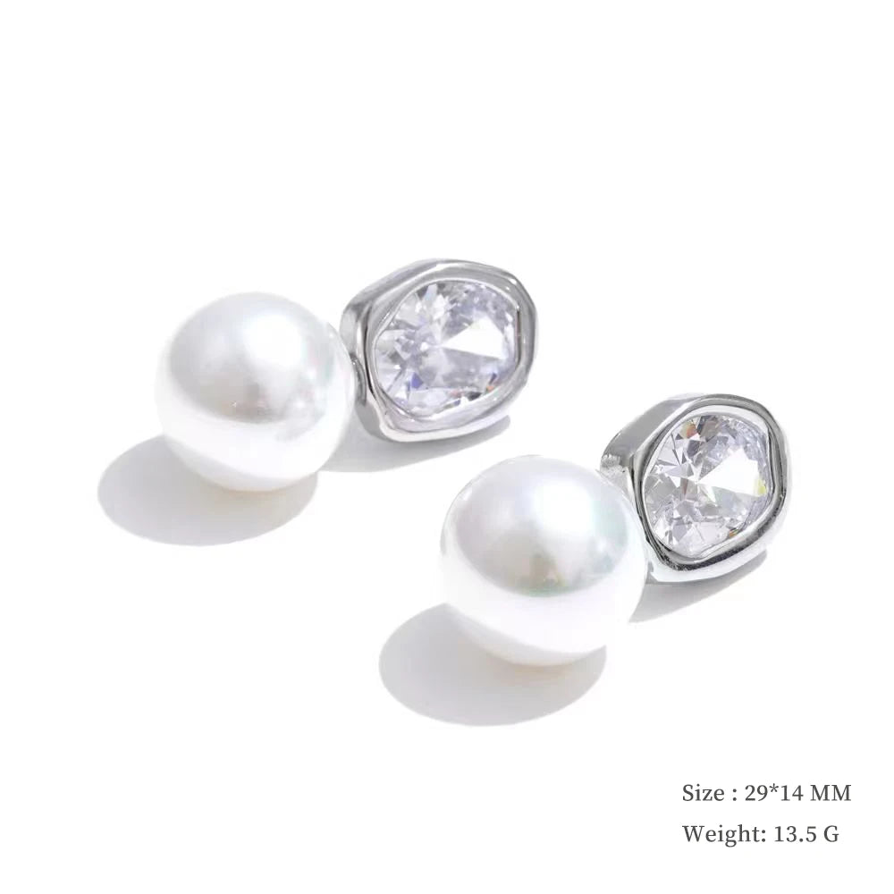 Brinco de Argola Pendente com Pérola