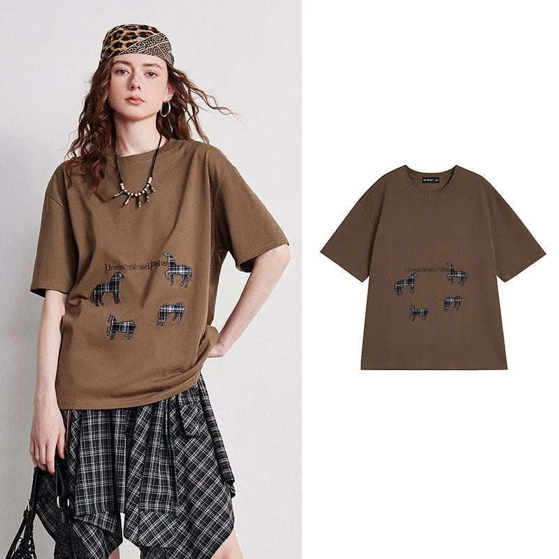 Camiseta Feminina Xadrez de Algodão com Bordado Cavalo