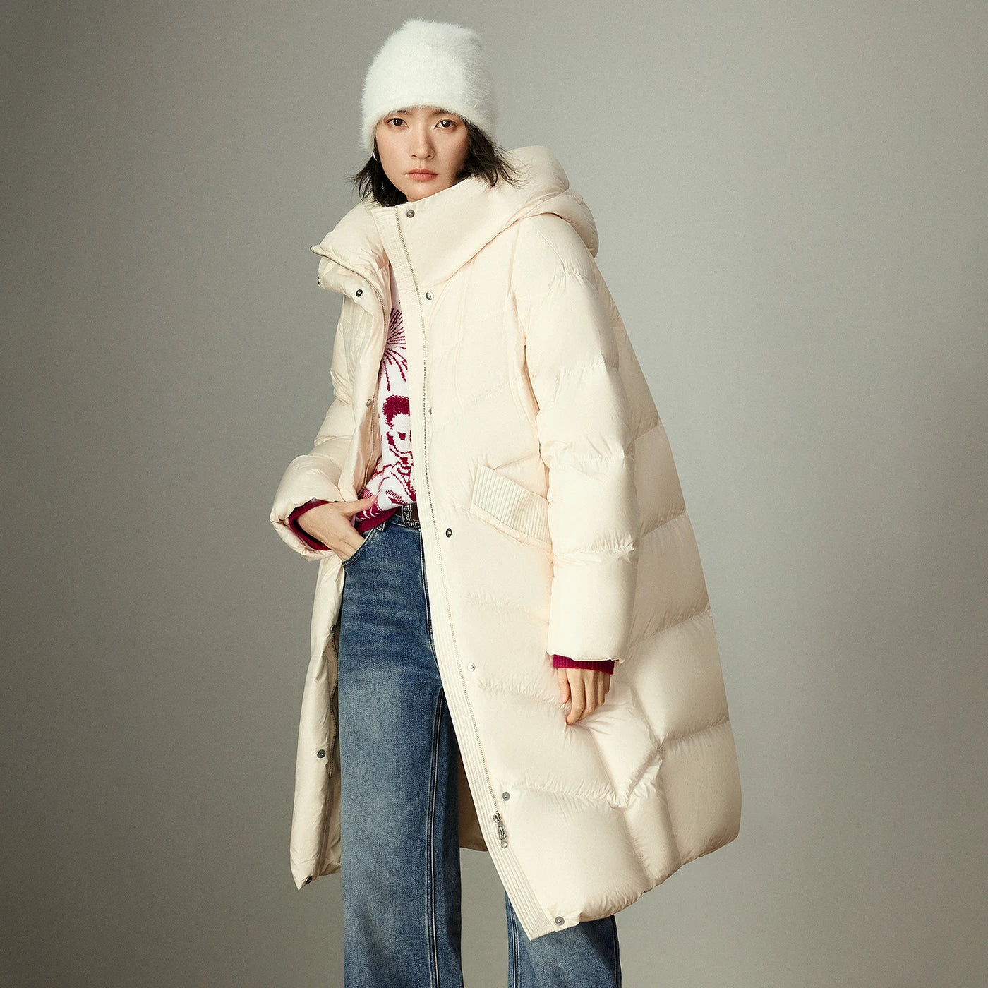 Jaqueta Puffer Feminina 90% Plumas com Recortes Fuzzy