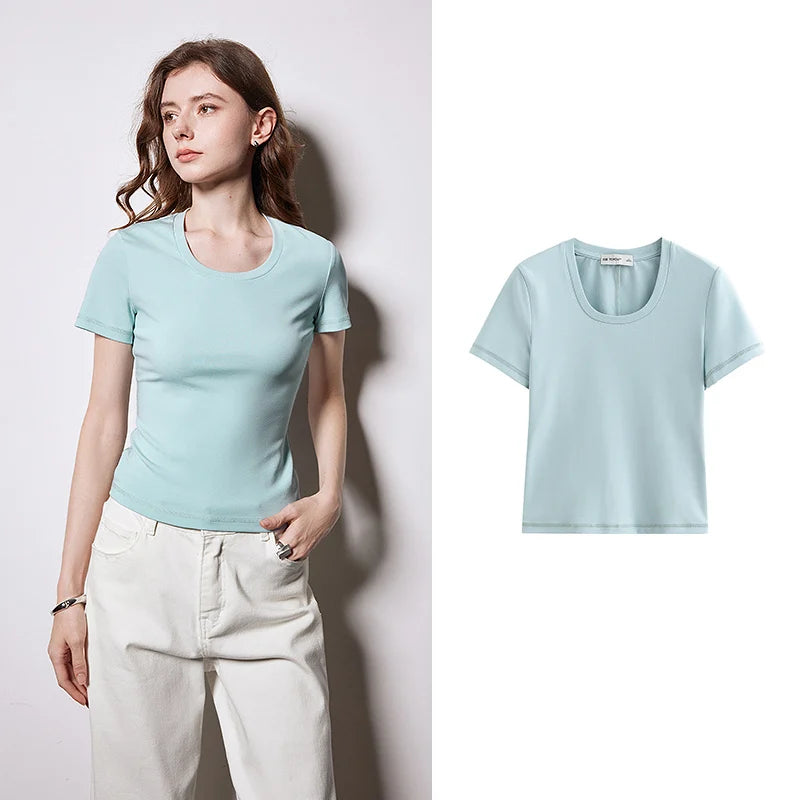Camiseta Feminina Cropped Slim com Decote U
