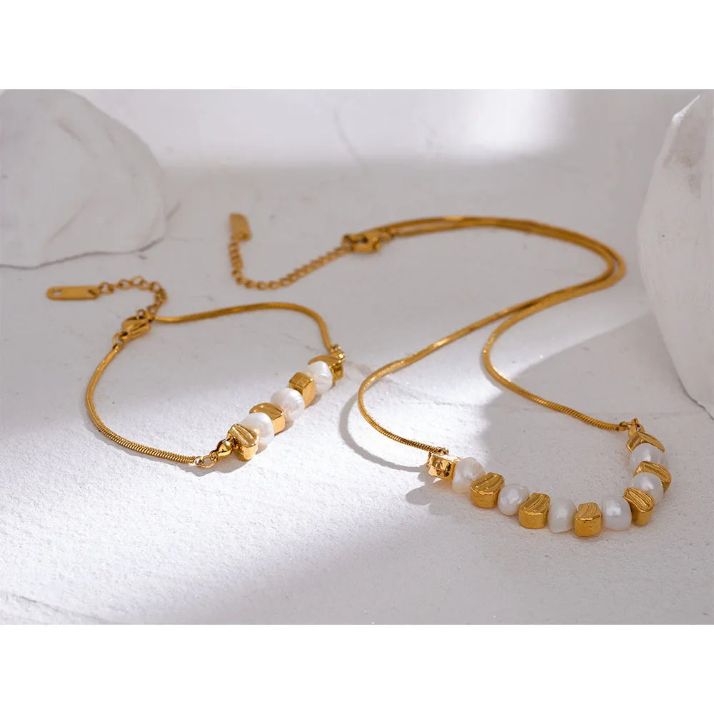 Conjunto Colar e Pulseira Gota com Pérola em Aço Inoxidável