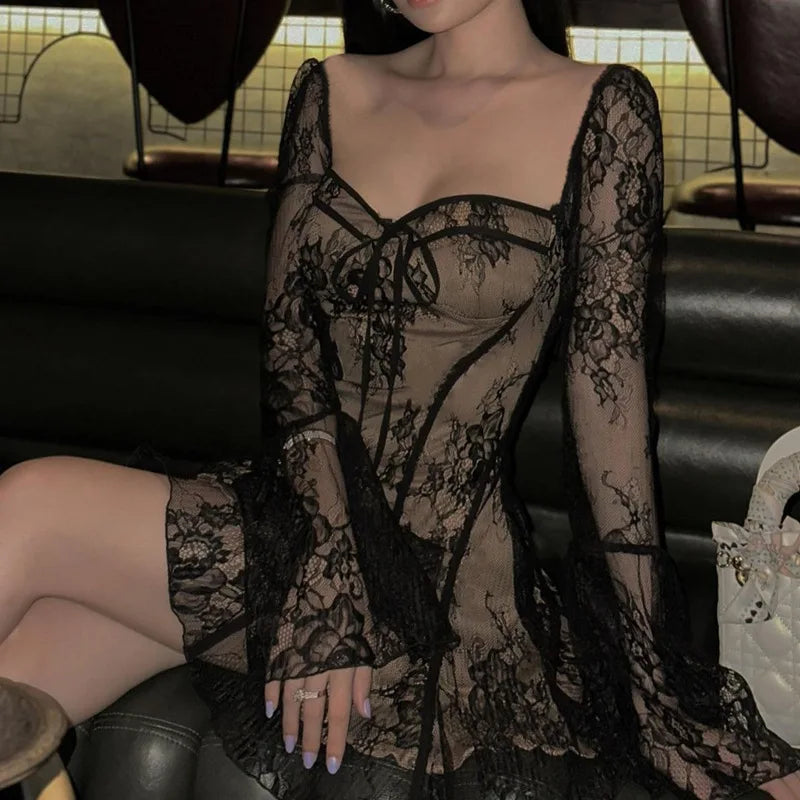 Vestido Curto Feminino Corset com Renda e Decote Quadrado black