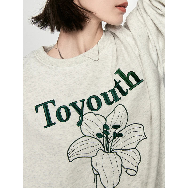 Moletom Feminino com Bordado Floral e Letras