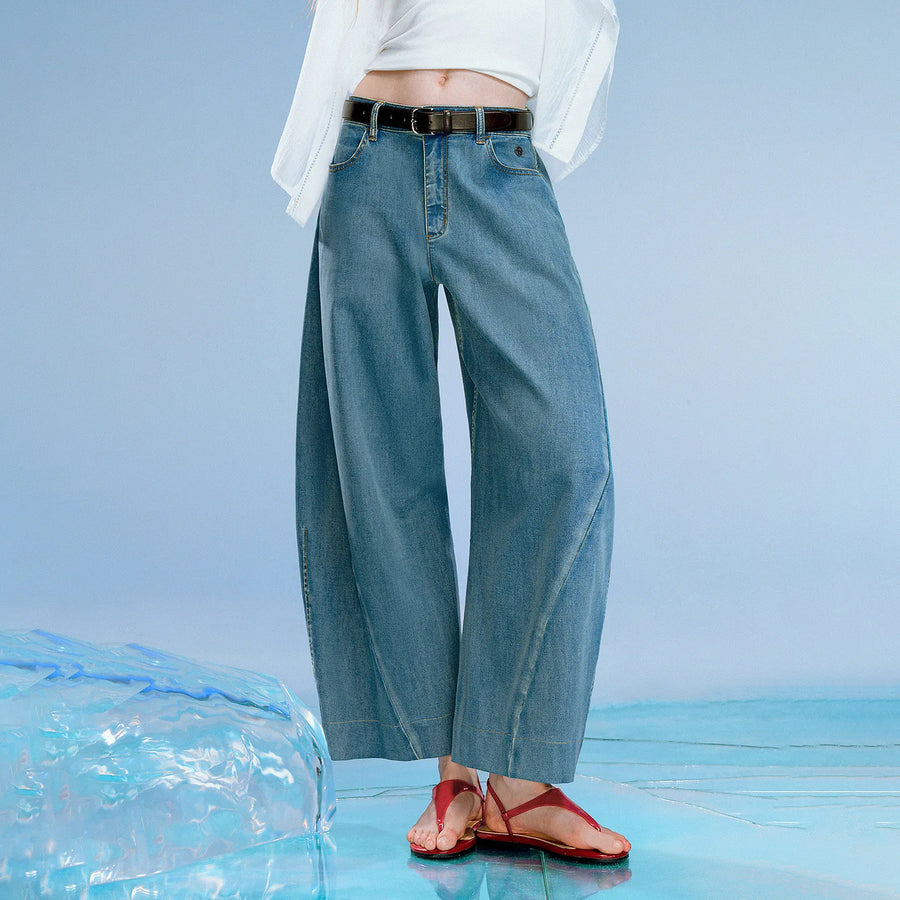 Calça Jeans Feminina Barrel Cropped Leve com Elastano