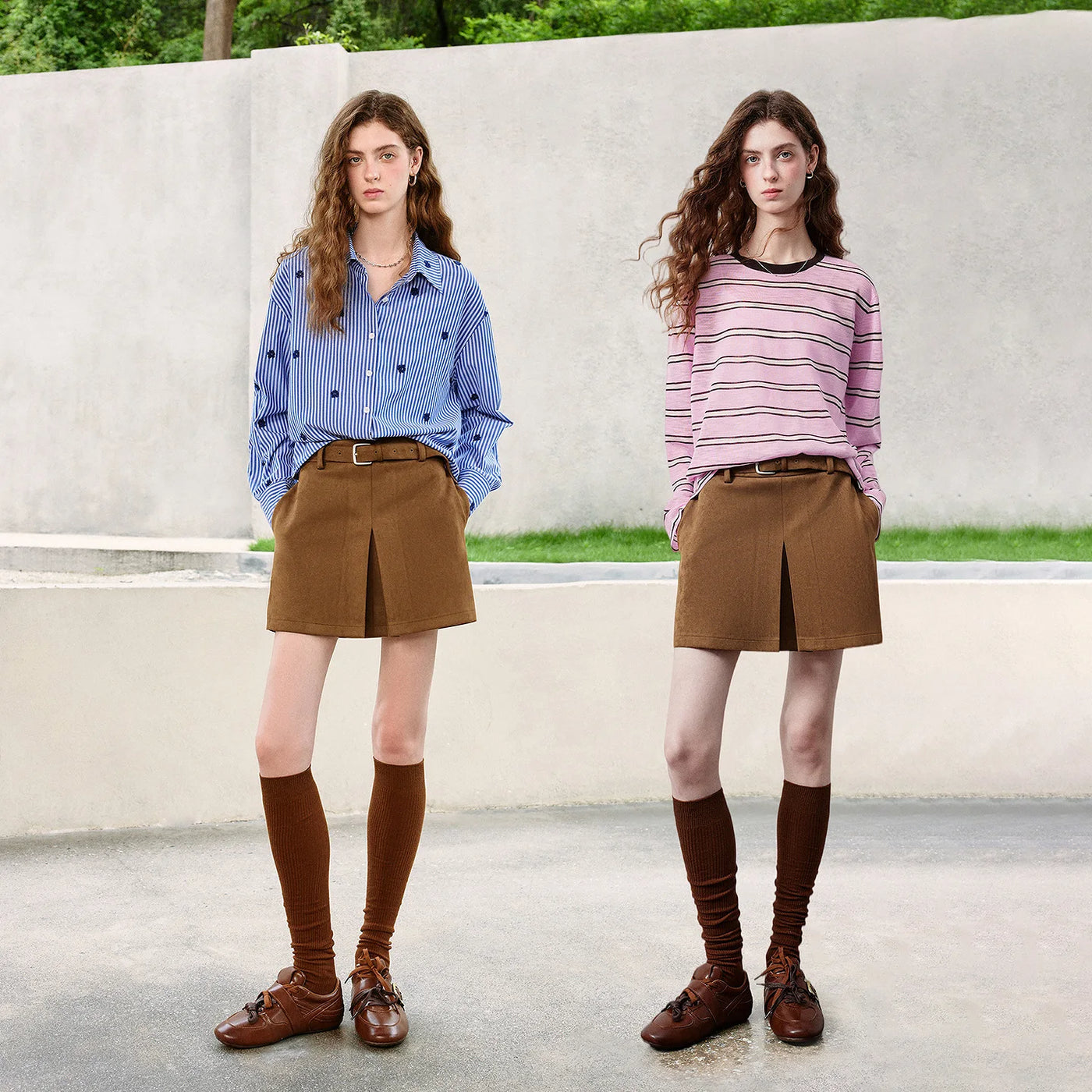 Short Saia Feminino Suede com Pregas e Cinto