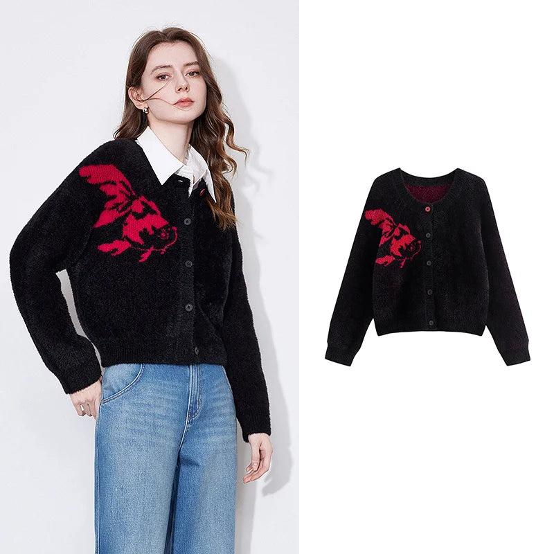 Cardigan Feminino com Jacquard de Carpa Koi e Botões
