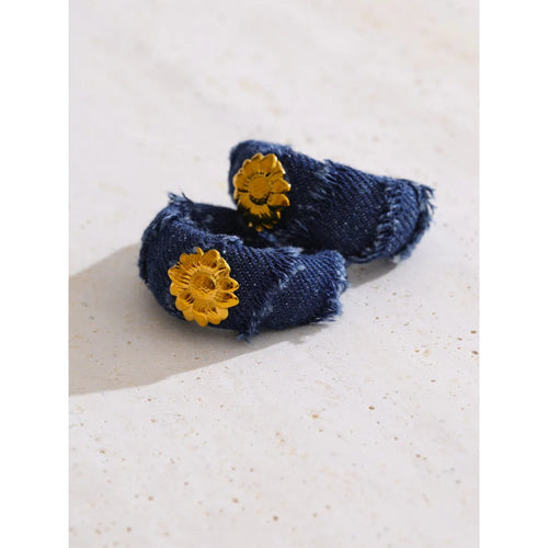 Brinco de Argola Flor em Jeans