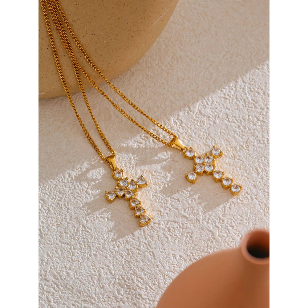 Colar Feminino Cruz com Zircônia em Aço Inoxidável 2