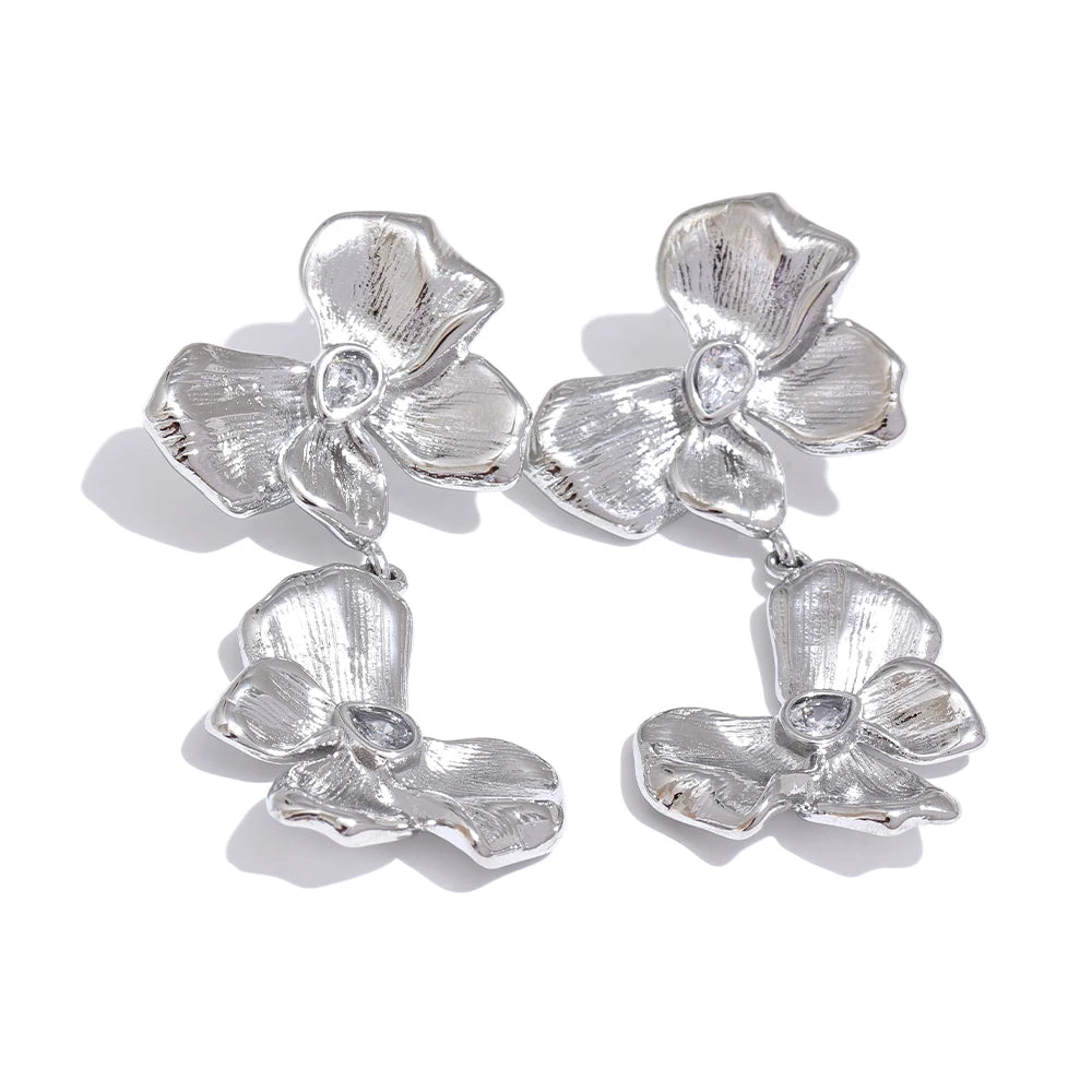 Brinco Pendente Flor com Laço e Zircônia