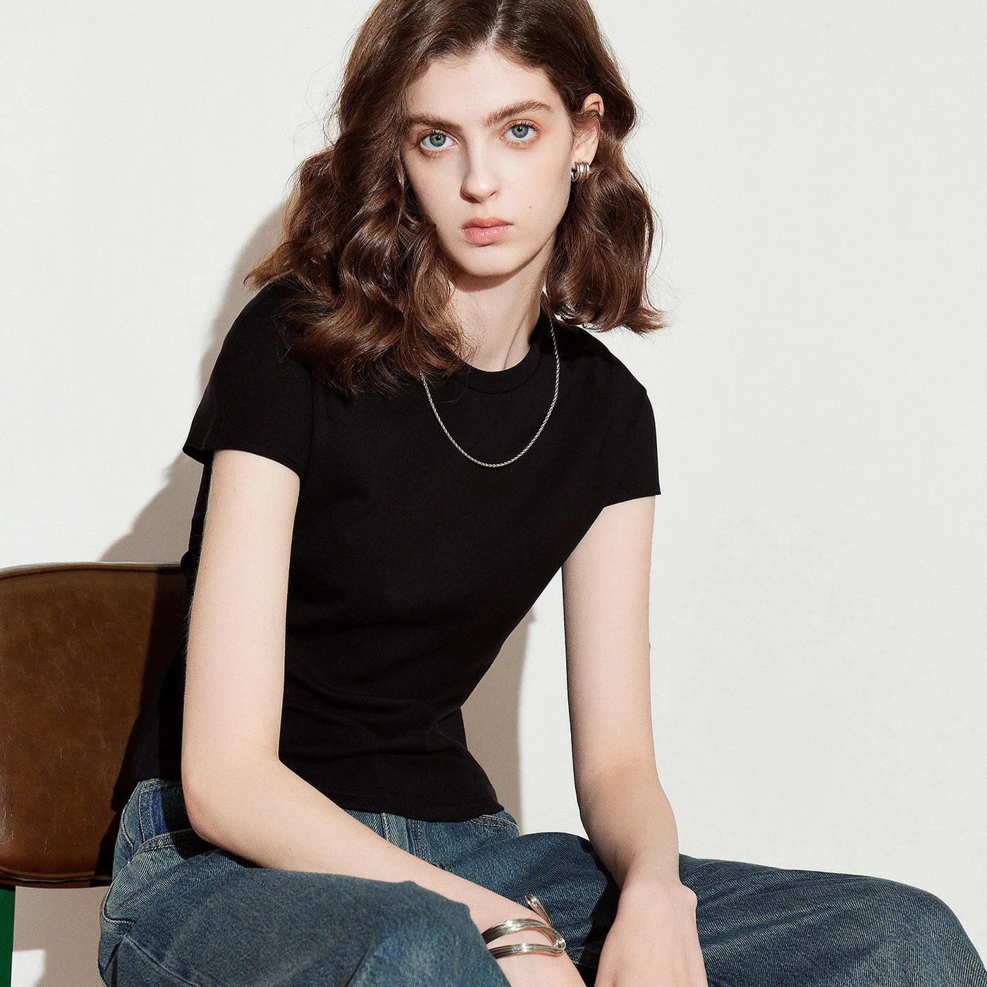 Camiseta Feminina Cropped de Liocel e Algodão Slim