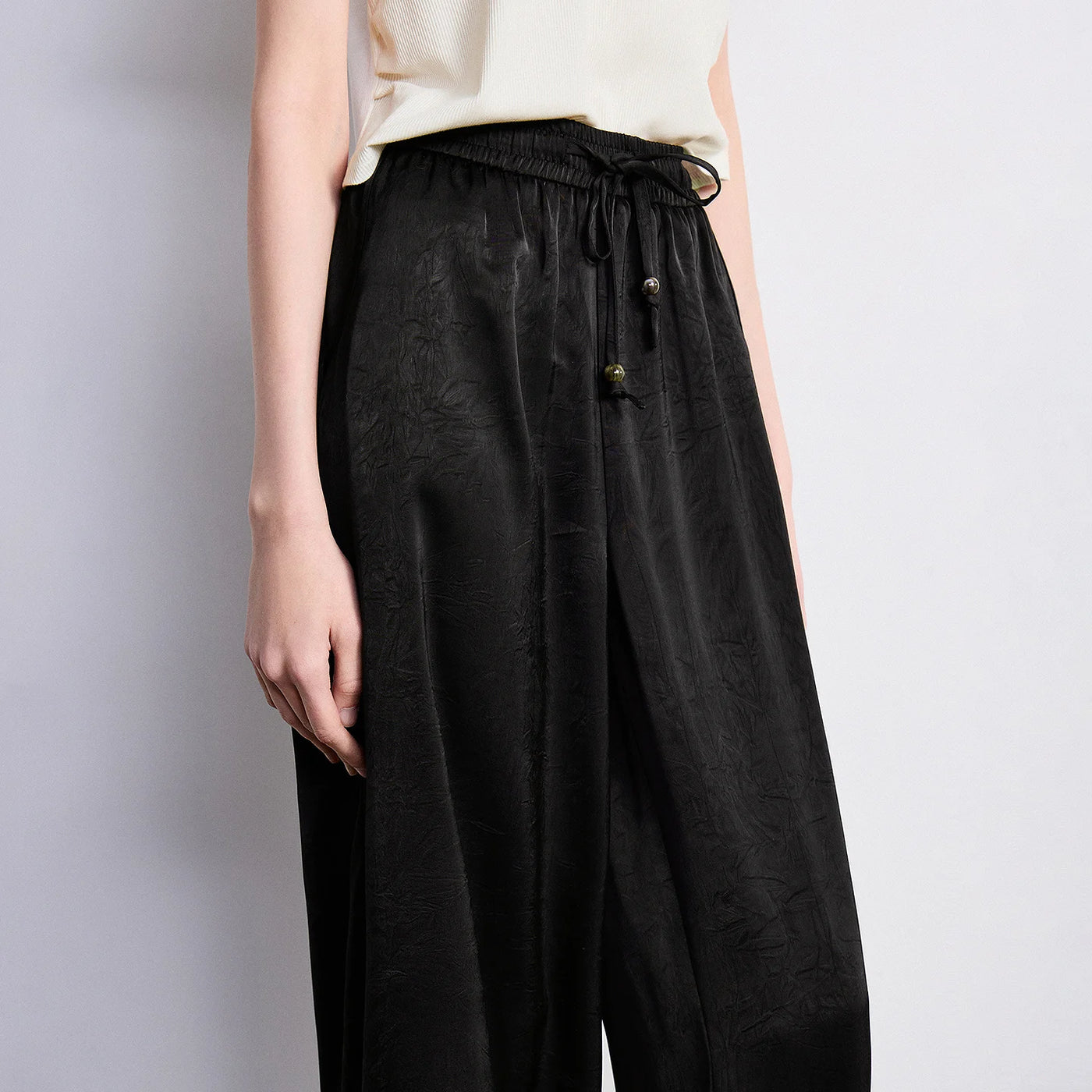 Calça Pantalona Feminina Acetinada Cintura Alta