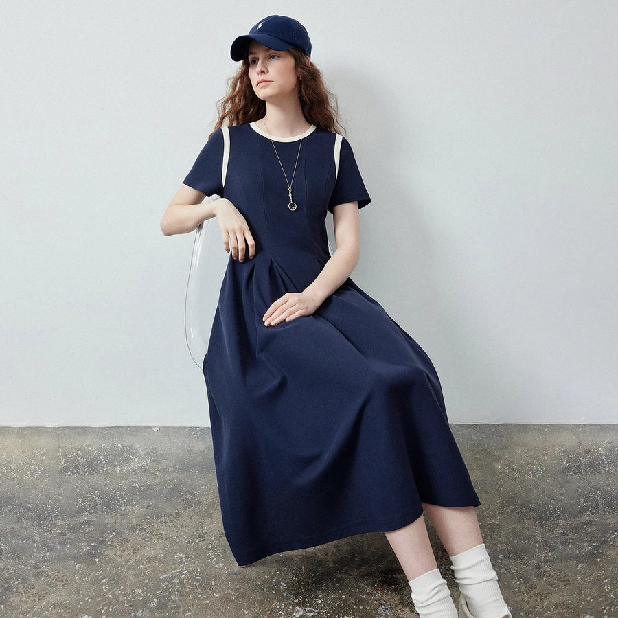 Vestido Camiseta Midi Bicolor com Cintura Marcada