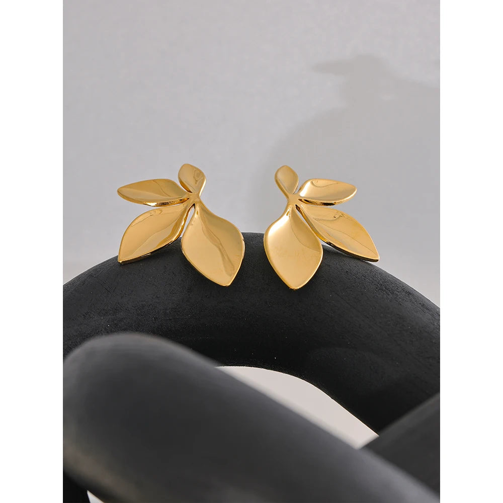 Brinco Flor de Folhas