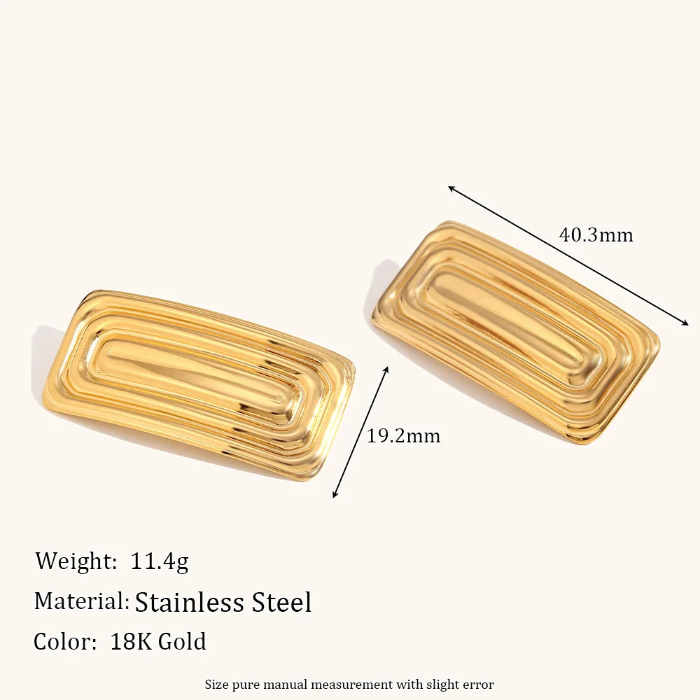 Brinco de Pino Quadrado Polido com Banho Ouro 18K