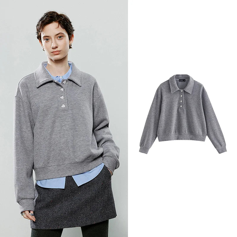 Moletom Feminino com Gola Polo e Botões de Coração