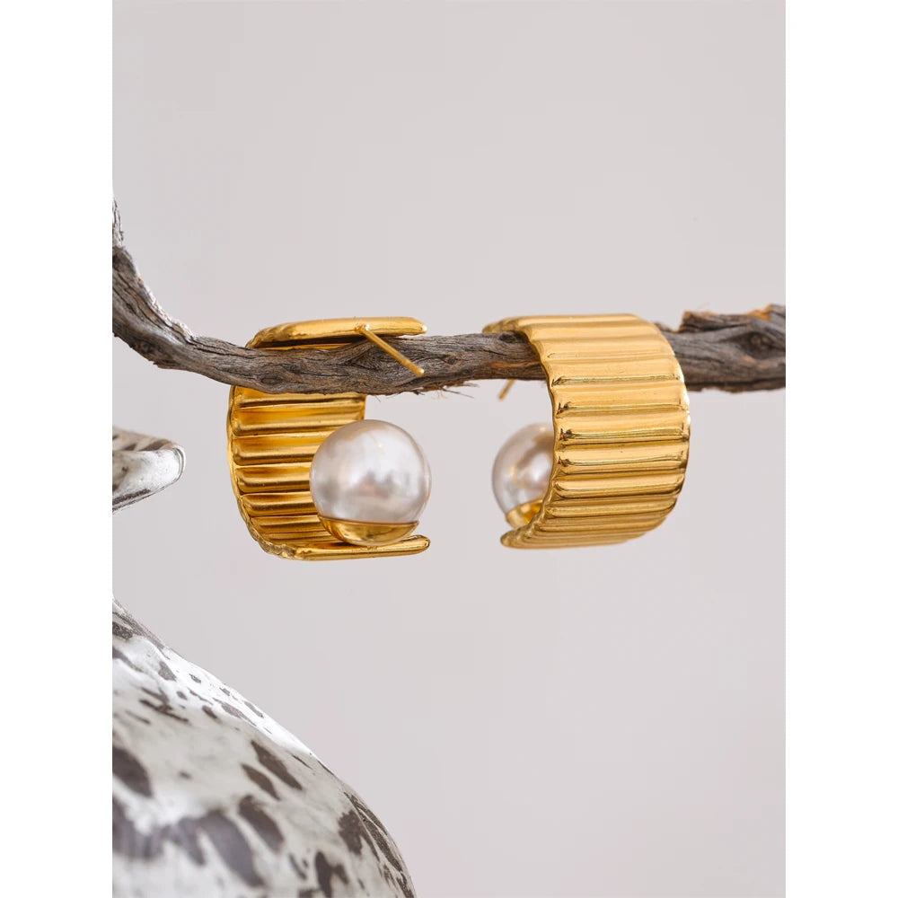 Brinco de Argola C com Pérola