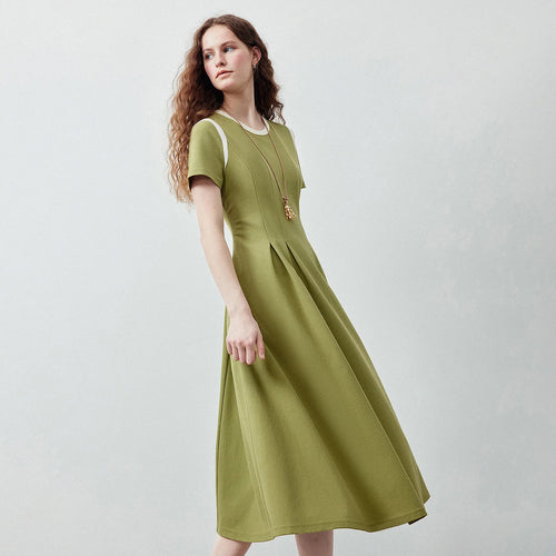 Vestido Camiseta Midi Bicolor com Cintura Marcada