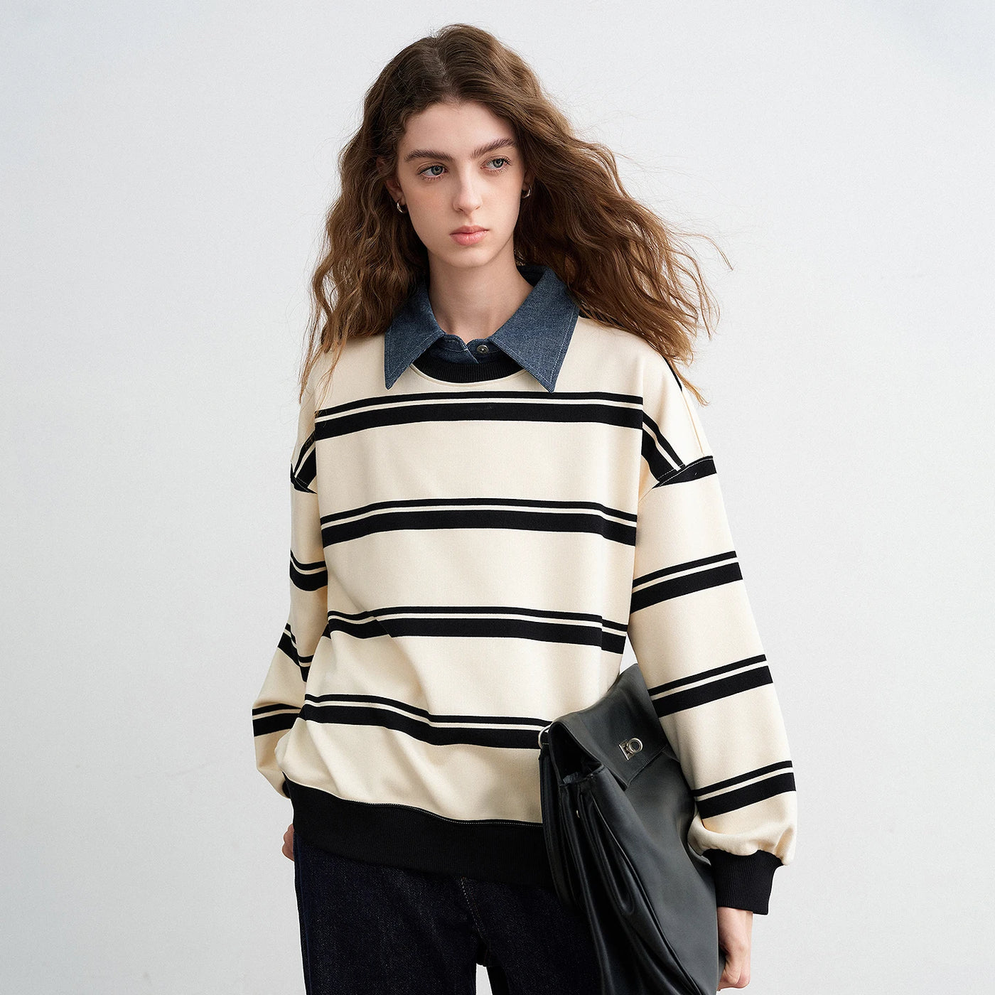 Moletom Feminino Listrado Efeito Duas Peças com Gola Jeans