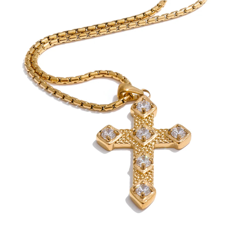 Colar Feminino Cruz com Zircônia em Aço Inoxidável 3 Ouro