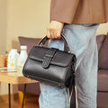 Bolsa feminina pequena de couro legítimo transversal quadrada com alça única