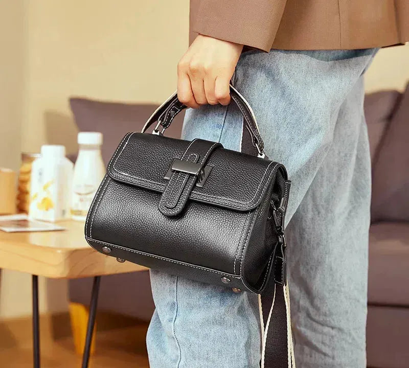 Bolsa feminina pequena de couro legítimo transversal quadrada com alça única