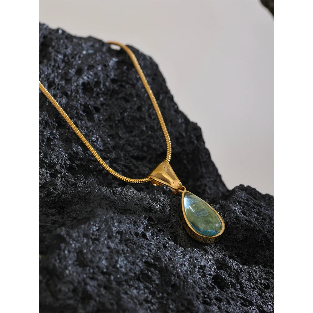 Colar Feminino Gota com Cristal em Aço 316L