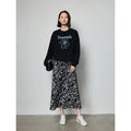 Moletom Feminino Streetwear com Flores e Letras Bordadas