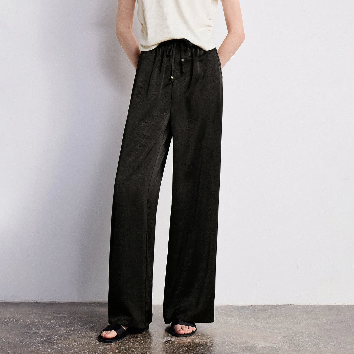 Calça Pantalona Feminina Acetinada Cintura Alta