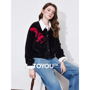Cardigan Feminino com Jacquard de Carpa Koi e Botões